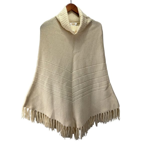 Elevated Boho, Cottage Core Tassle Talbot’s Cream Wool knit Poncho, Women's S/M - Picture 4 of 14